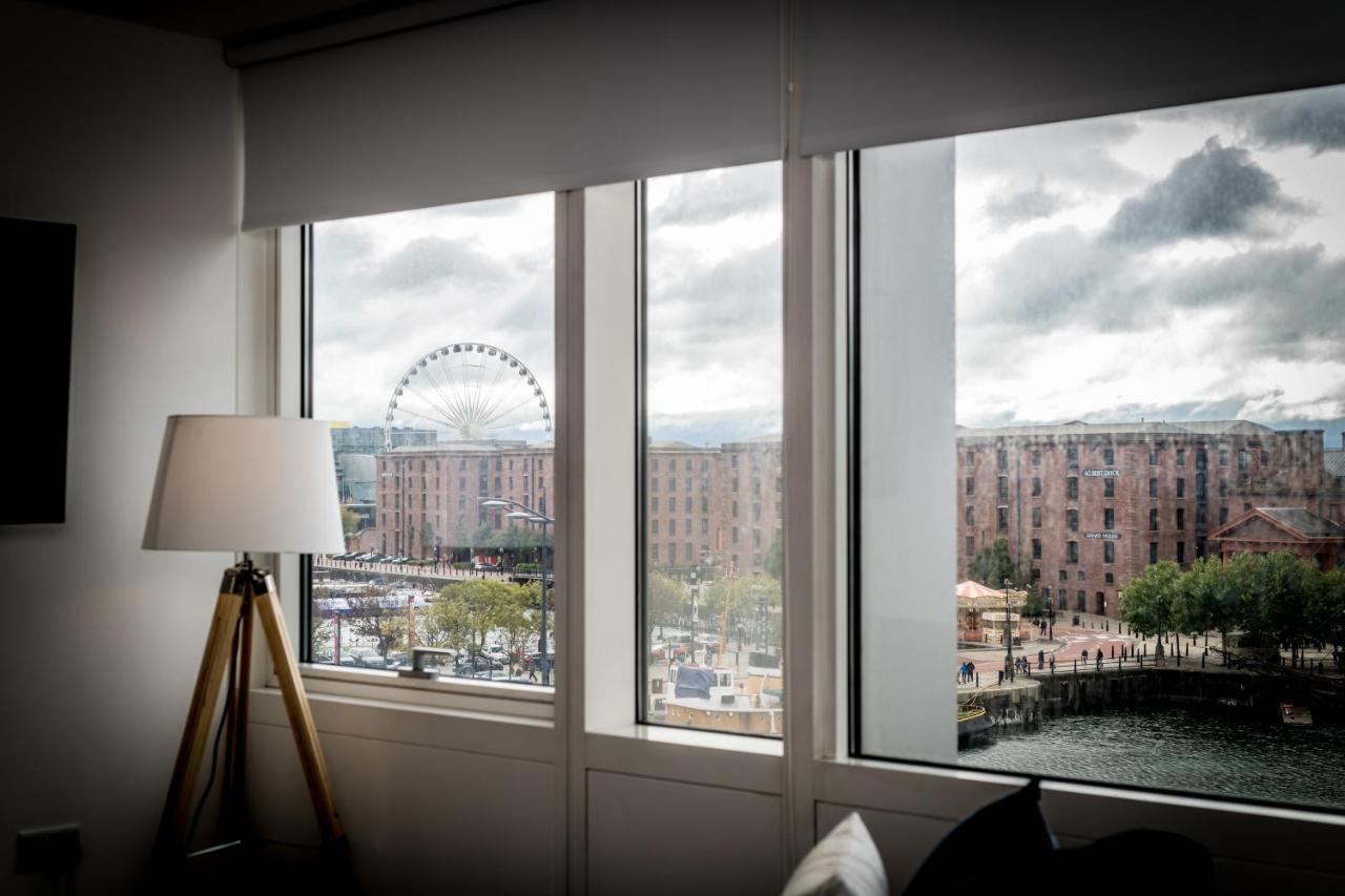 Scenic Dock View Apartment In Central Liverpool Eksteriør billede